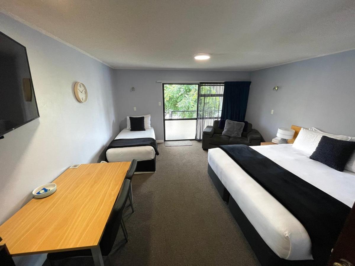 Hacienda Motor Lodge Palmerston North Ngoại thất bức ảnh